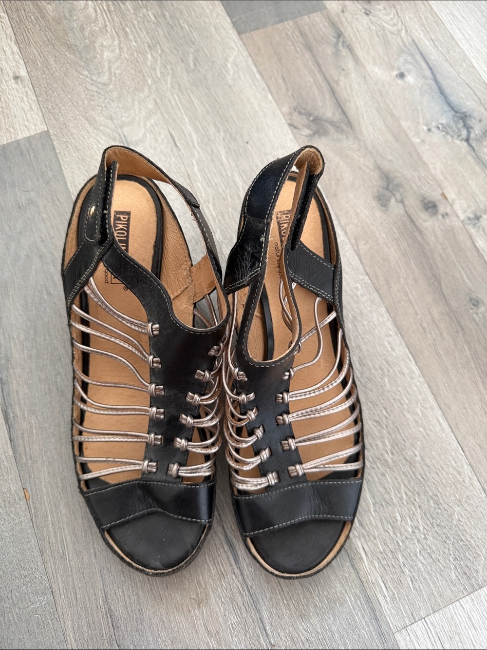 PIKOLINOS Black Leather Strappy Sandals with Metallic Accents szie 41